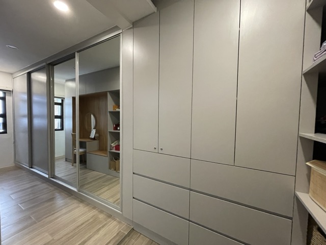 Sucat Residence
